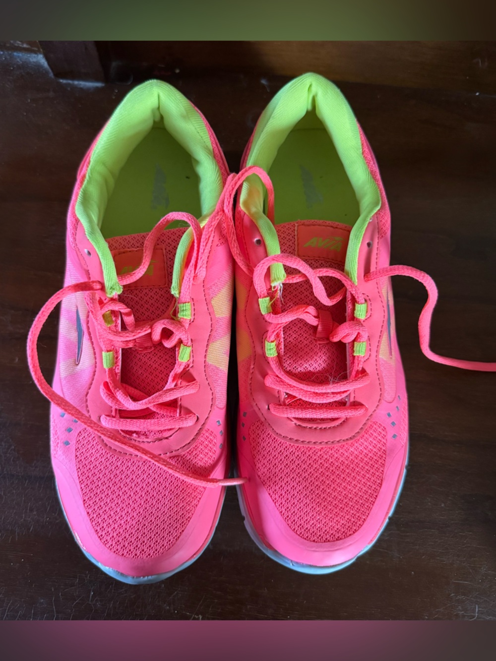 Avia Womens Sneakers in Pink with Yellow Accents Size 10 NWOT
